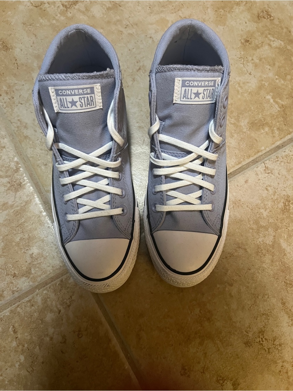 Converse women’s Sneakers in periwinkle with White Accents